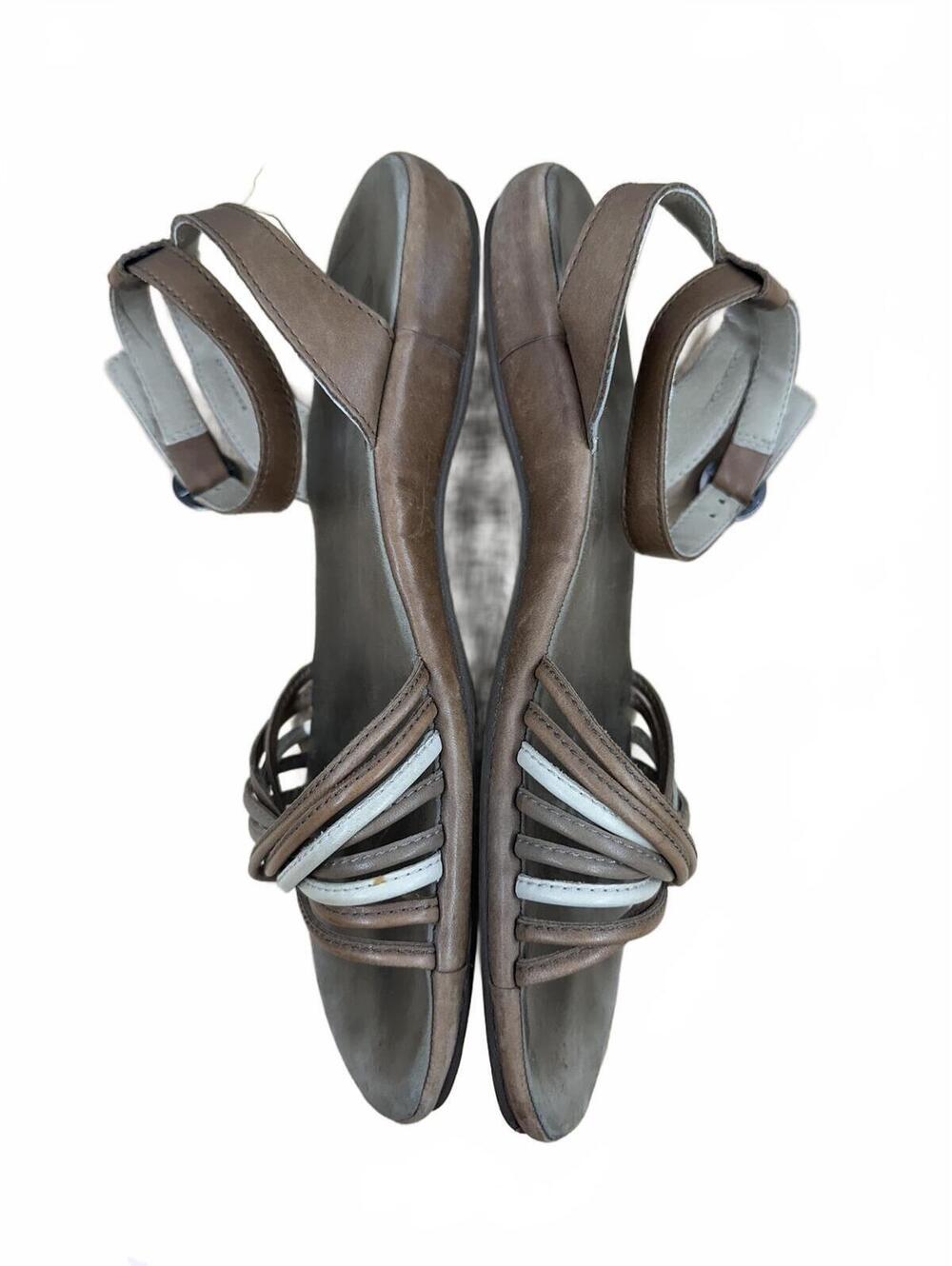 Keen Brown Strappy Leather Comfort Sandals - Picture 3 of 7